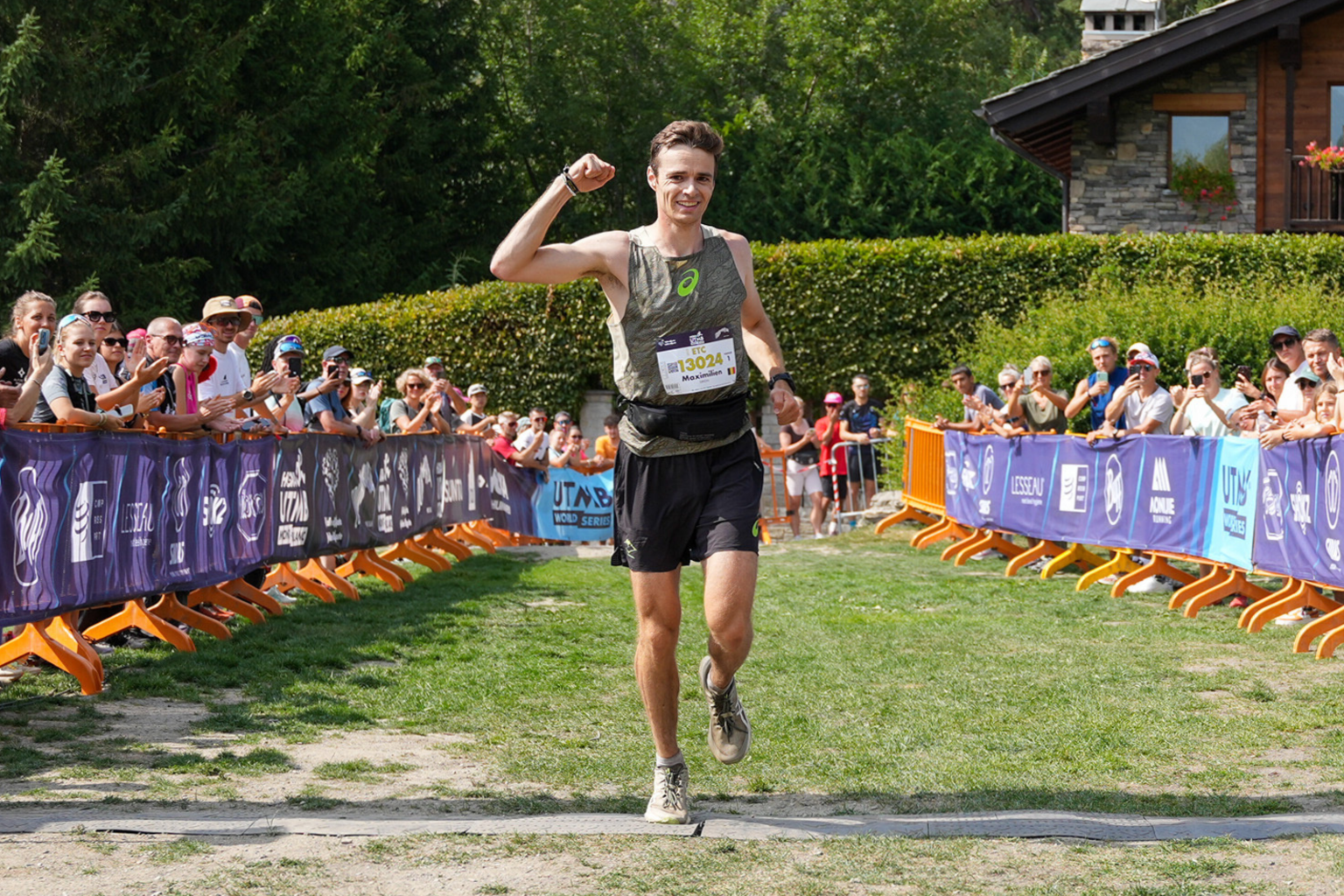 Maximilien Drion, ici lors de son podium sur l'ETC, sera l'un des porte-drapeaux de la délégation belge lors de la cérémonie d'ouverture des Jeux d'Hiver.