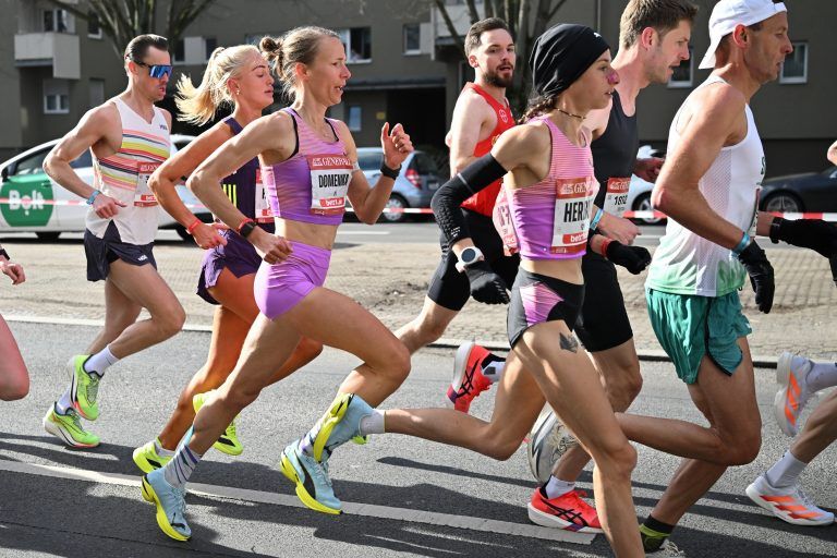 Nouveau record de Belgique du semi-marathon ce dimanche pour Chloé Herbiet (© SCC EVENTS_Petko Beier)