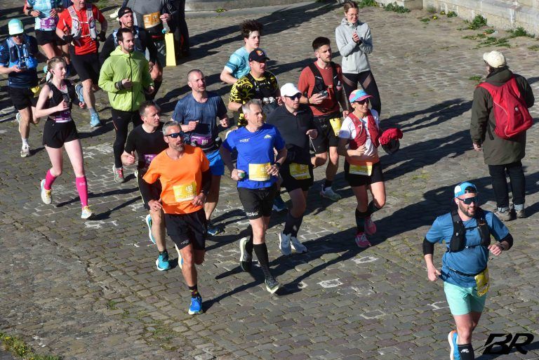 Jamais le Marathon de Namur n'a attiré autant de monde qu'en 2026.