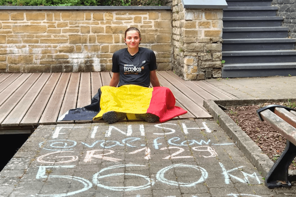 Valentine Collard a terminé ce lundi 13 juillet sa traversée de la Belgique, de Bruges à Arlon.